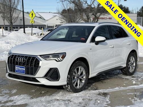 2025 Audi Q3 Premium 45 TFSI S line quattro Tiptronic