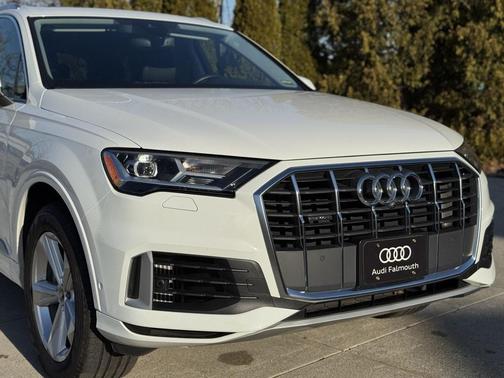 2022 Audi Q7 55 Premium
