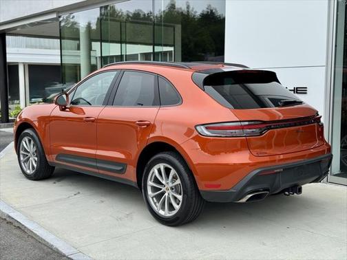 2024 Porsche Macan Base