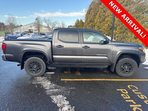 2022 Toyota Tacoma SR5