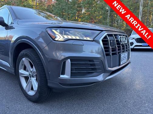 2023 Audi Q7 45 Premium Plus