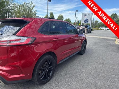 2024 Ford Edge ST