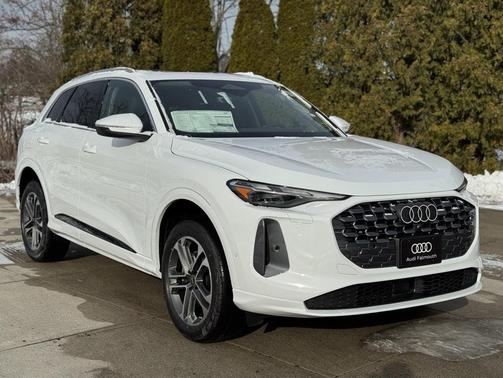 2025 Audi Q5 Premium TFSI quattro S tronic