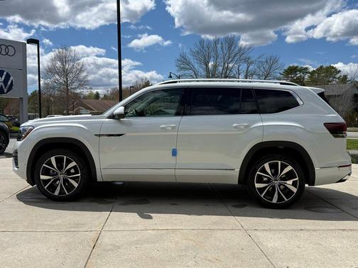 Opal White 2026 Volkswagen Atlas 2.0T SEL Premium R-Line 4MOTION