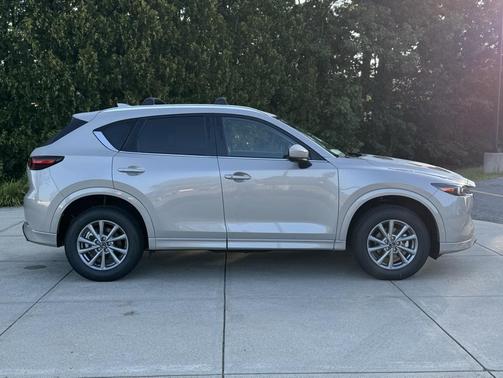 2025 Mazda CX-5 2.5 S Select