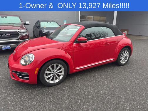 Tornado Red 2019 Volkswagen Beetle 2.0T SE