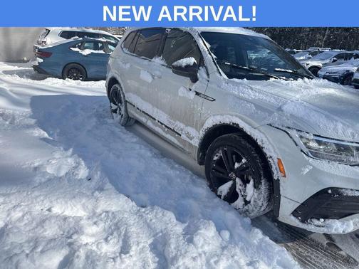 2023 Volkswagen Tiguan 2.0T SE R-Line Black 4MOTION