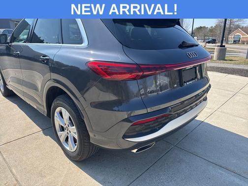 2025 Audi Q5 Premium TFSI quattro S tronic