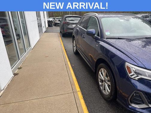 2022 Audi Q3 45 S line Premium Plus