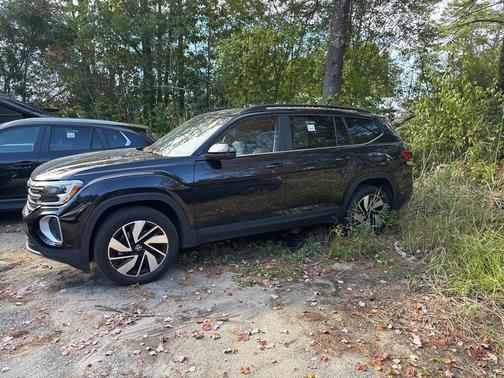 2024 Volkswagen Atlas 2.0T SE w/Technology 4MOTION
