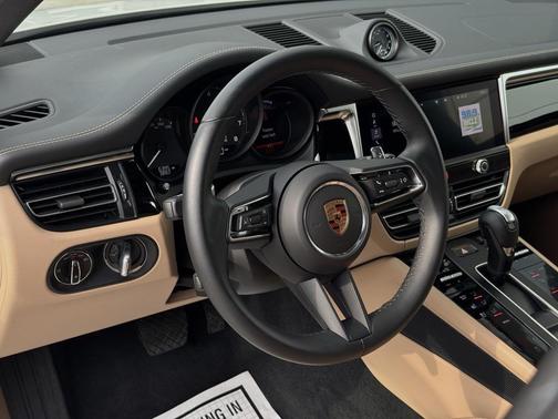 2024 Porsche Macan T