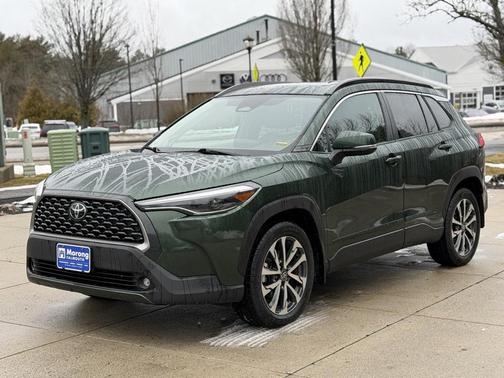 2023 Toyota Corolla Cross XLE