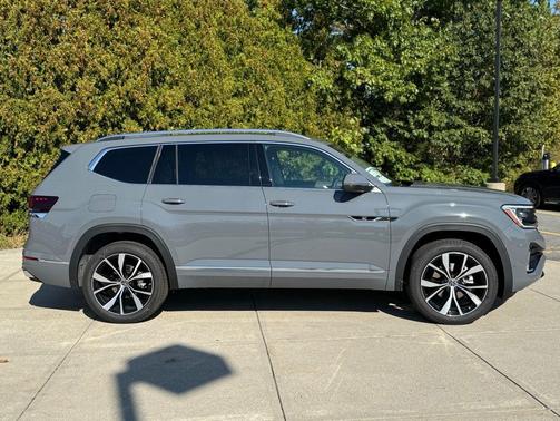 2026 Volkswagen Atlas 2.0T SEL Premium R-Line 4MOTION