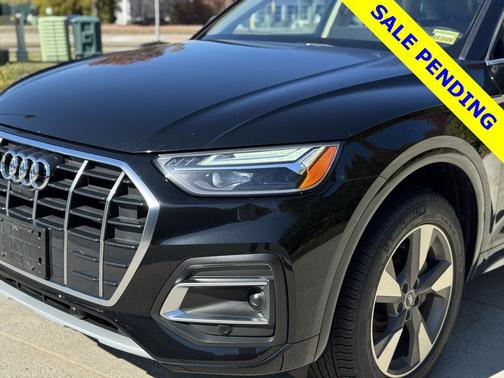 2022 Audi Q5 40 Premium Plus