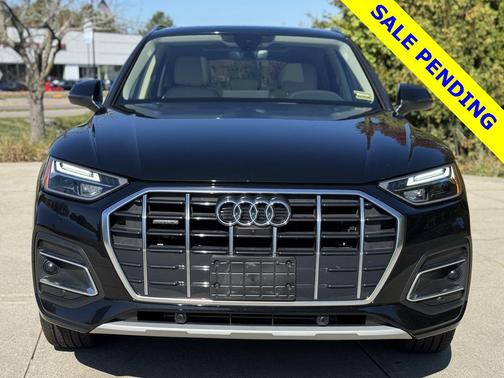 2022 Audi Q5 40 Premium Plus