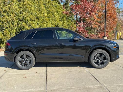 2026 Audi Q8 55 Premium