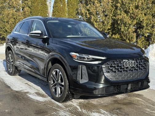 2025 Audi Q5 Premium Plus TFSI quattro S tronic