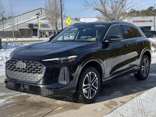 2025 Audi Q5 Premium Plus TFSI quattro S tronic