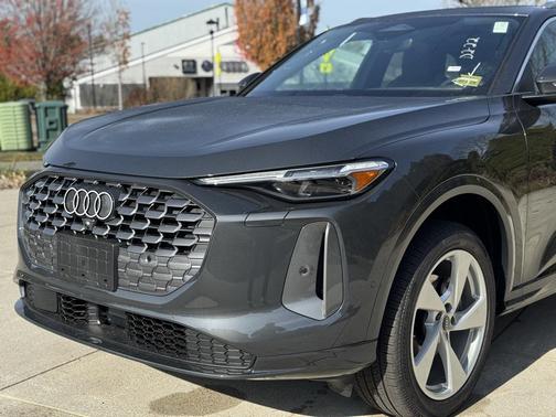 2025 Audi Q5 Premium Plus TFSI quattro S tronic