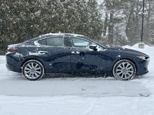 2025 Mazda Mazda3 FWD w/Preferred Package