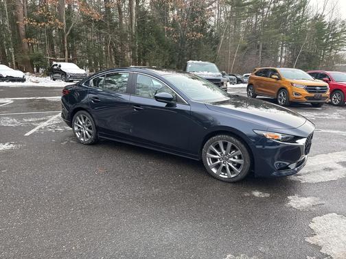 2025 Mazda Mazda3 FWD w/Preferred Package