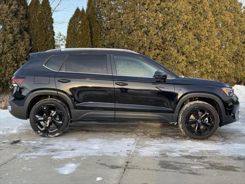 2025 Volkswagen Taos 1.5T SEL