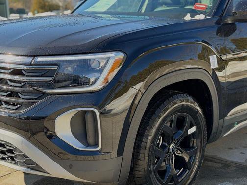 2026 Volkswagen Atlas Peak Edition