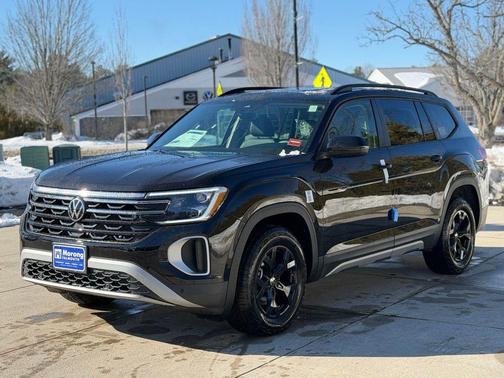 2026 Volkswagen Atlas Peak Edition