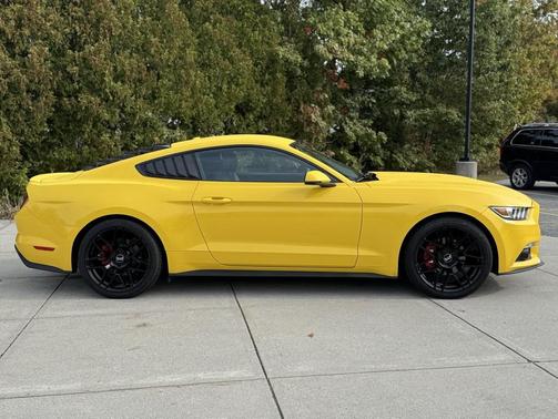 2015 Ford Mustang EcoBoost Premium