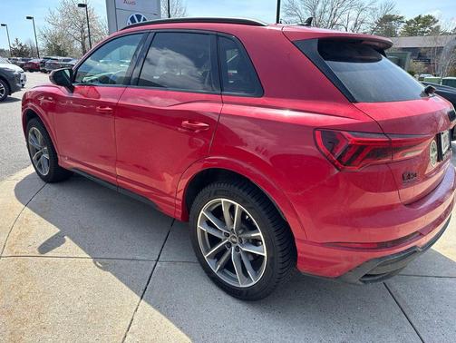 Tango Red Metallic 2023 Audi Q3 Premium 45 TFSI S line quattro Tiptronic