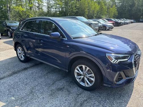 2025 Audi Q3 Premium 45 TFSI S line quattro Tiptronic