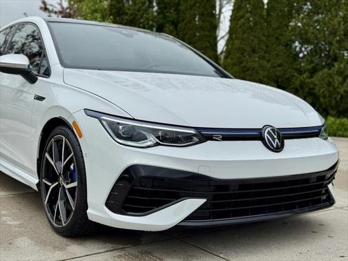 2023 Volkswagen Golf R 2.0T Manual