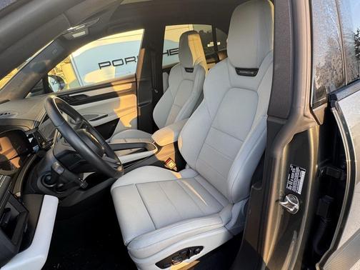 2024 Porsche Macan 4