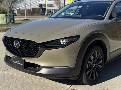 2025 Mazda CX-30 2.5 Carbon Turbo