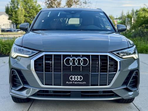 2025 Audi Q3 Premium 45 TFSI S line quattro Tiptronic