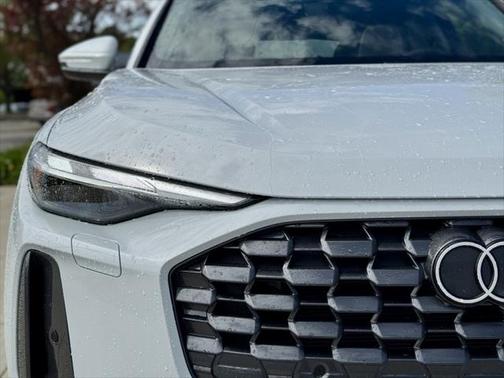 2025 Audi Q5 Premium