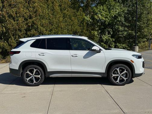 2025 Volkswagen Tiguan 2.0T SE 4MOTION