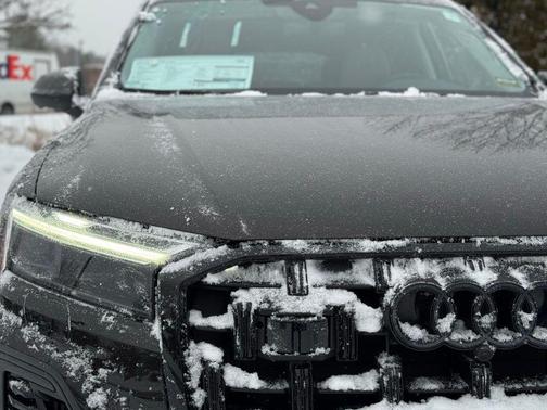 2026 Audi Q7 55 Premium Plus