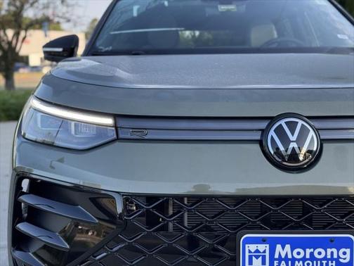 2025 Volkswagen Tiguan 2.0T SE R-Line Black 4MOTION