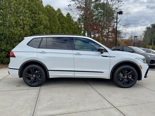 2024 Volkswagen Tiguan 2.0T SE R-Line Black 4MOTION