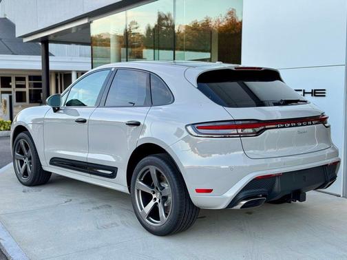 Chalk 2026 Porsche Macan Macan