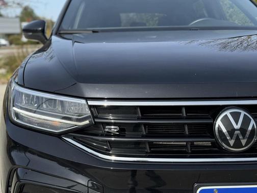 2024 Volkswagen Tiguan 2.0T SE R-Line Black 4MOTION