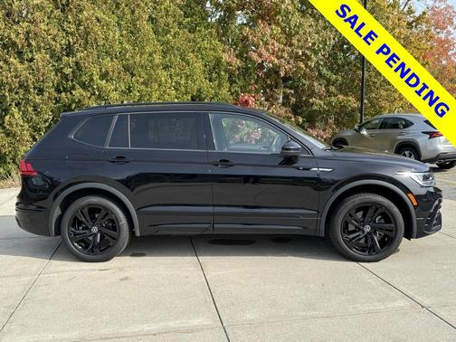 2024 Volkswagen Tiguan 2.0T SE R-Line Black 4MOTION