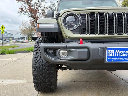 41 2025 Jeep Wrangler Rubicon