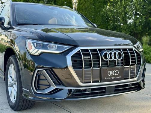 2025 Audi Q3 Premium 45 TFSI S line quattro Tiptronic