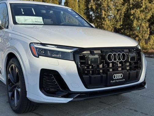 2026 Audi Q7 55 Premium Plus