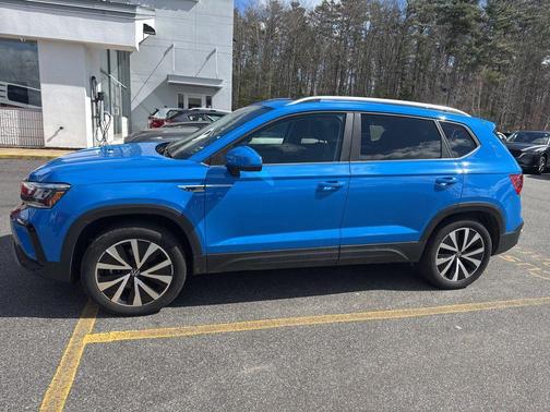 Blue 2023 Volkswagen Taos 1.5T SE