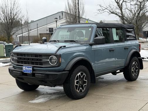 2023 Ford Bronco Base