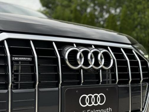 2024 Audi Q3 45 S line Premium Plus