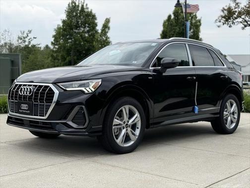 2024 Audi Q3 45 S line Premium Plus